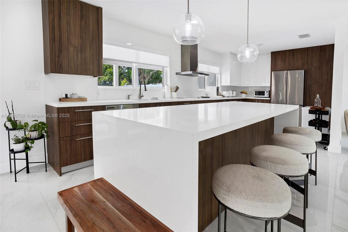 Interior, Kitchen, Pendant Lights, Recessed Lighting, Stainless Steel Appliances