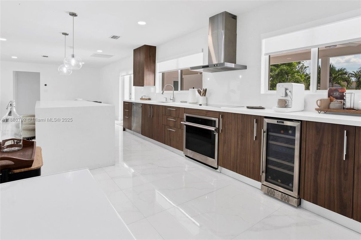 Interior, Kitchen, Pendant Lights, Recessed Lighting, Stainless Steel Appliances