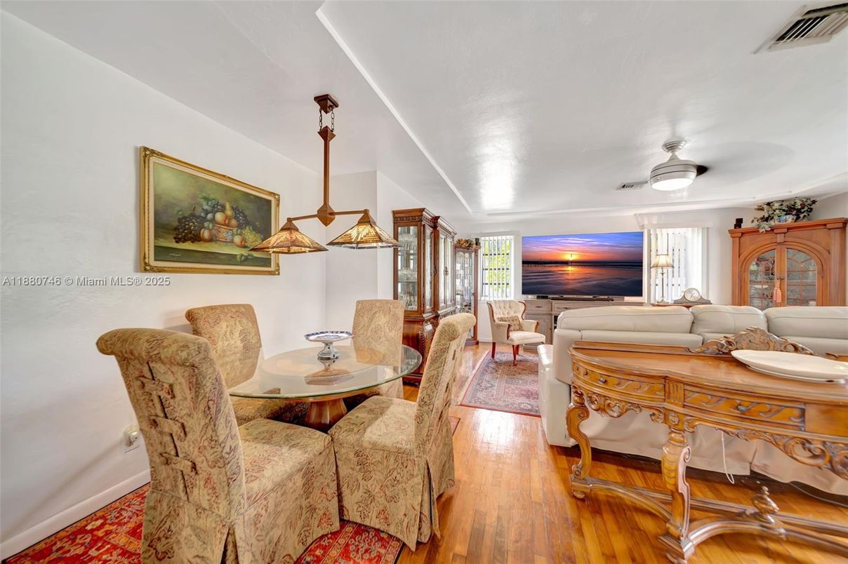 Dining room, Interior, Living room, Pendant Lights, Wood Texture Flooring