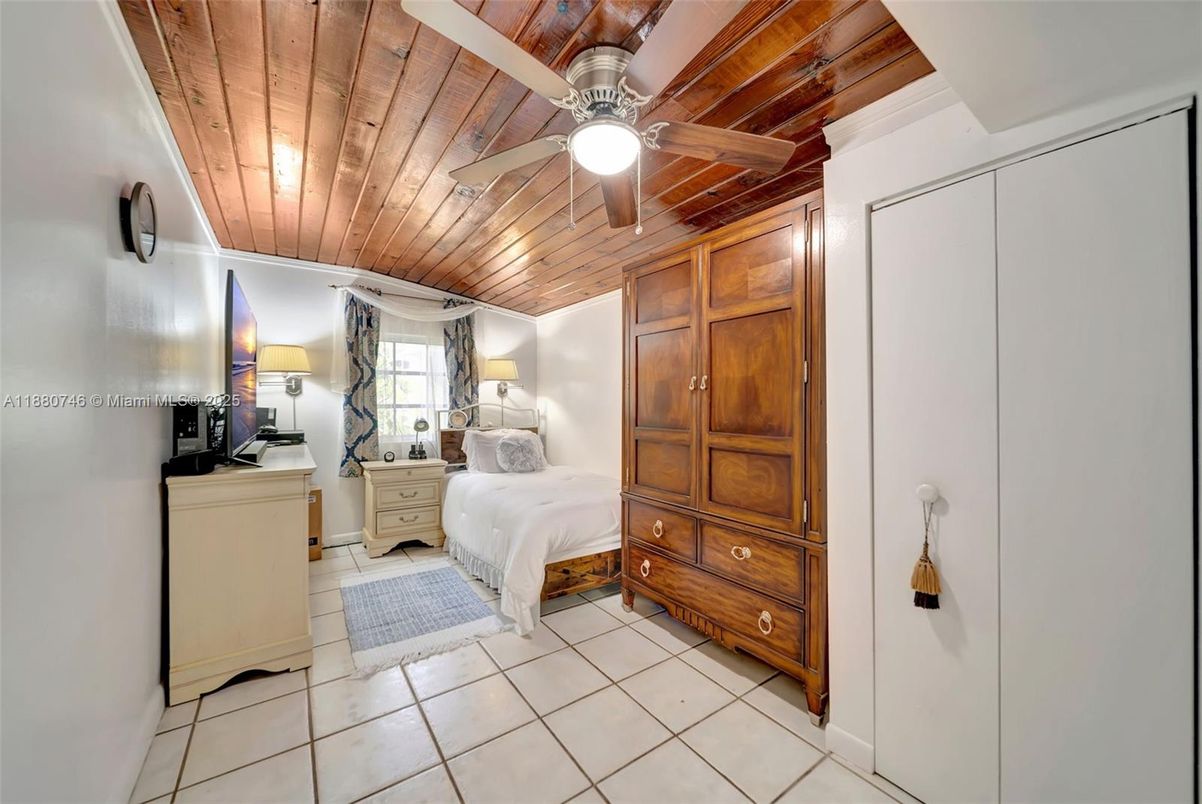 Bedroom, Interior, Wooden Ceilings