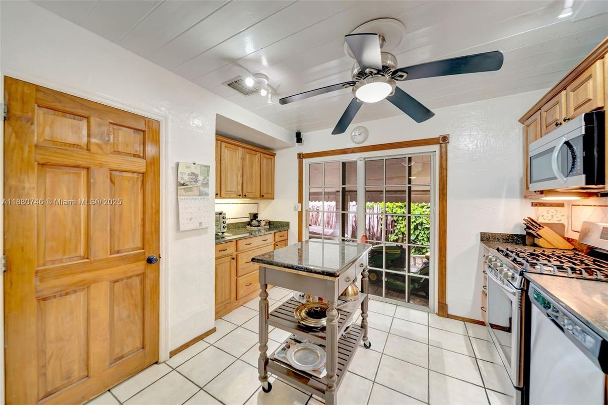 Interior, Kitchen
