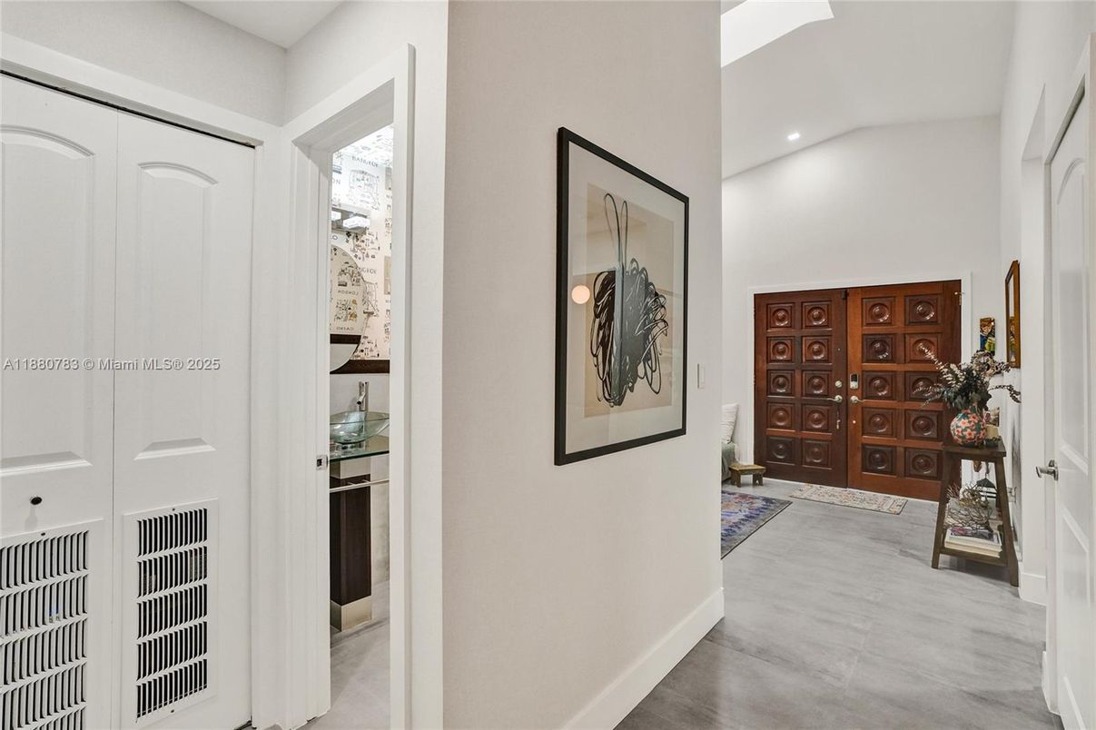 Interior, Recessed Lighting