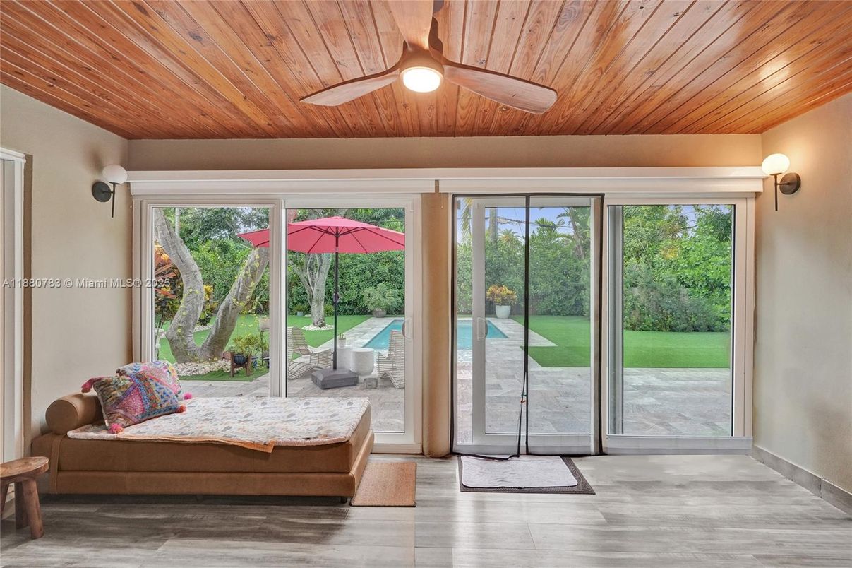 Interior, Sun Room, Wooden Ceilings, Wood Texture Flooring