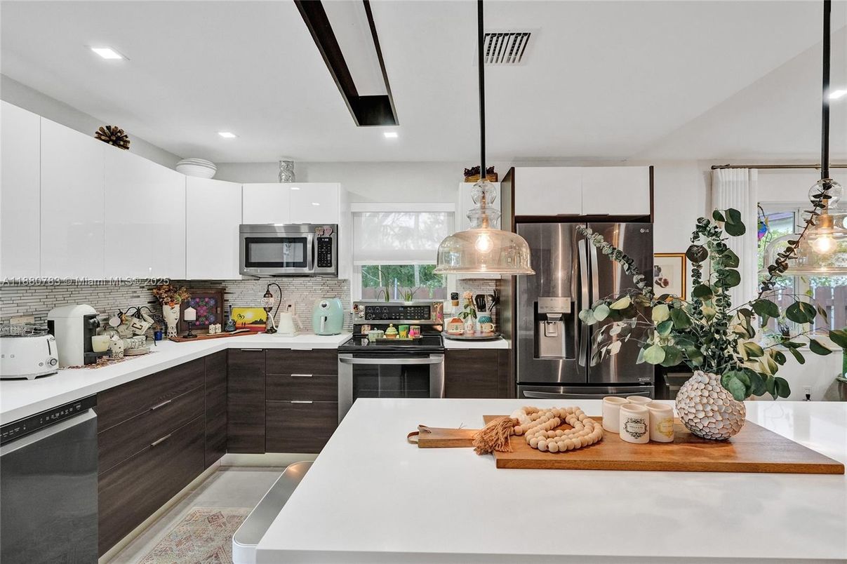 Interior, Kitchen, Pendant Lights, Recessed Lighting, Stainless Steel Appliances