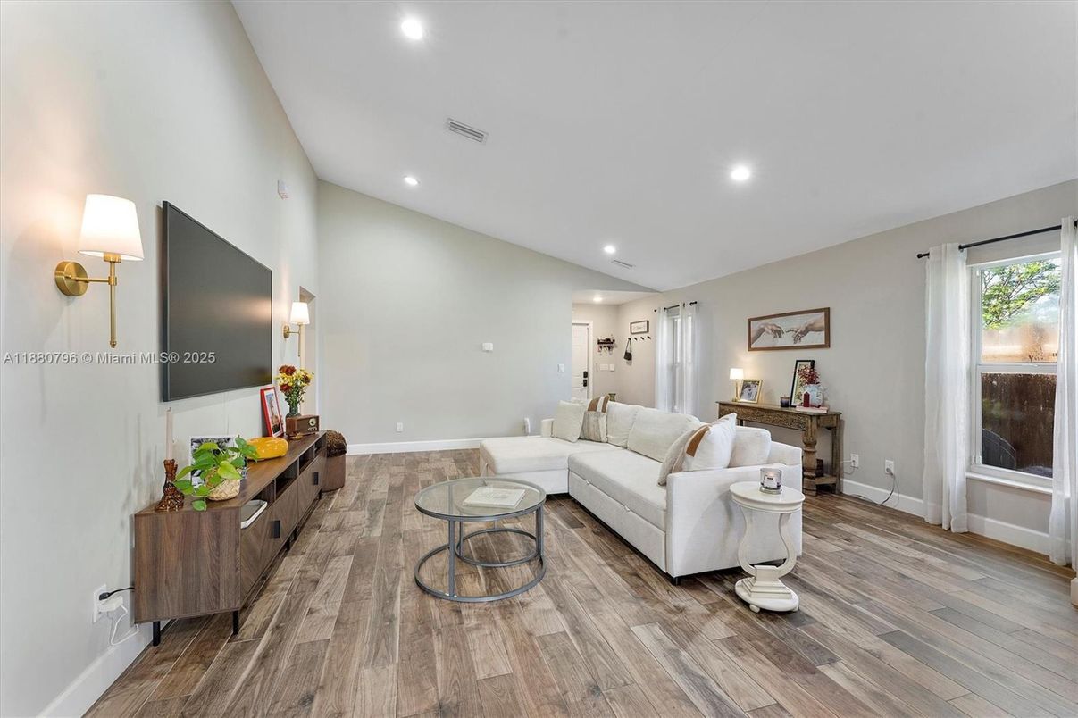 Interior, Living room, Recessed Lighting, Wood Texture Flooring