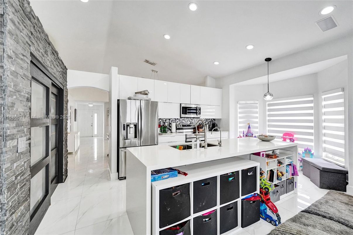Interior, Kitchen, Marble, Pendant Lights, Recessed Lighting, Stainless Steel Appliances