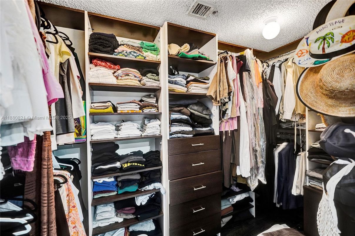 Interior, Walk-in Closets