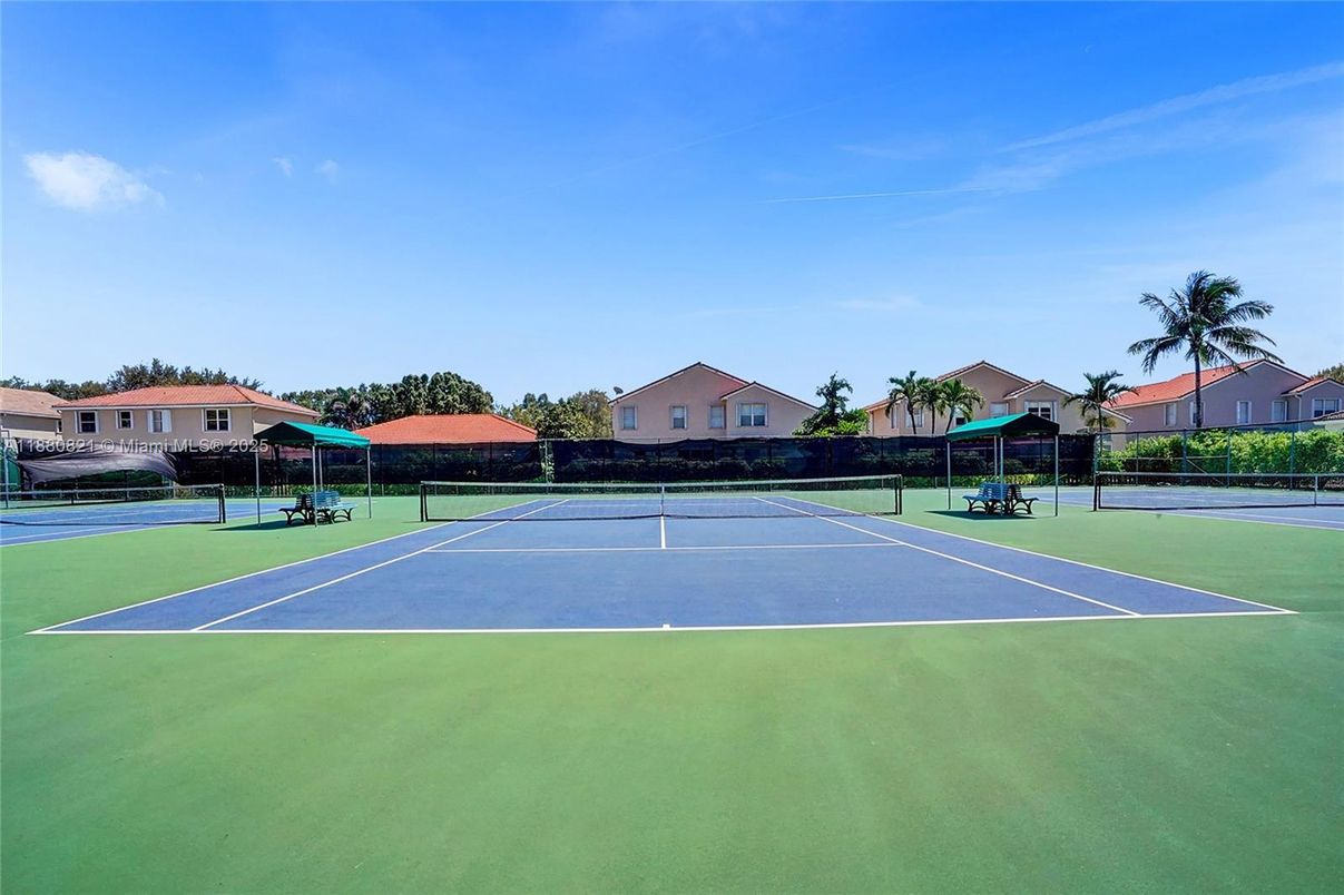 Exterior, Tennis Courts