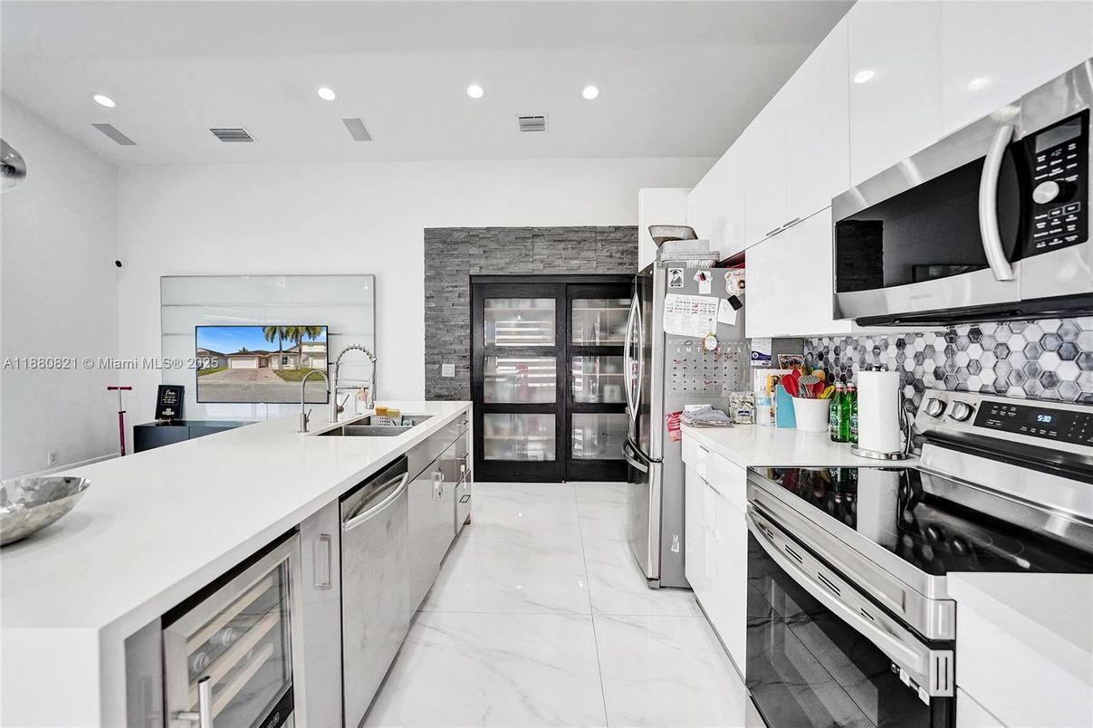 Interior, Kitchen, Marble, Recessed Lighting, Stainless Steel Appliances
