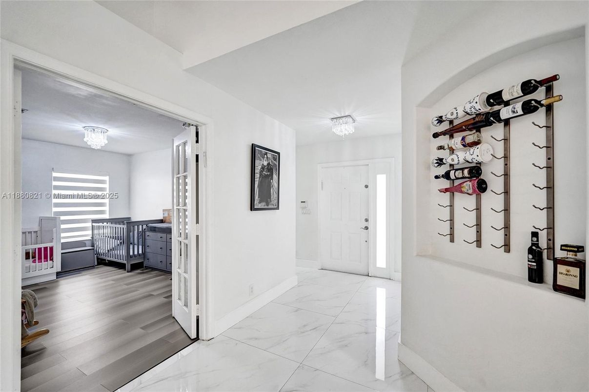 Chandelier, Interior, Marble, Wine Storage, Wood Texture Flooring