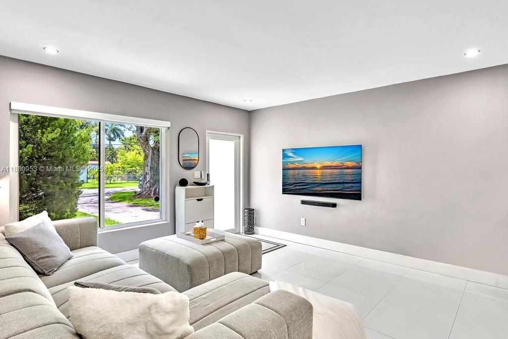 Interior, Living room, Recessed Lighting