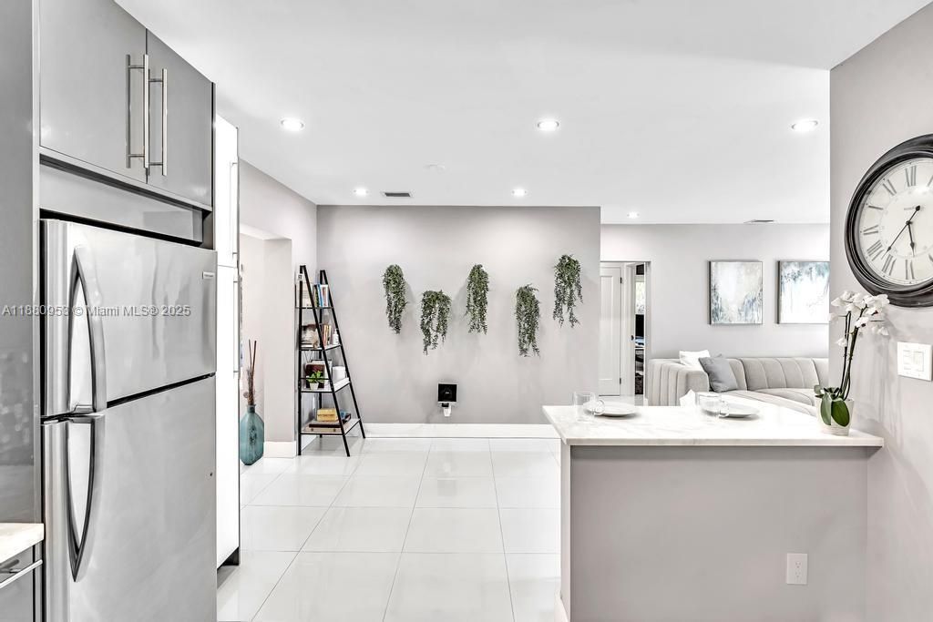 Interior, Kitchen, Recessed Lighting