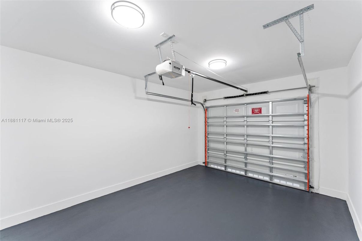 Garage, Interior