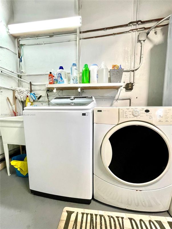 Interior, Washer