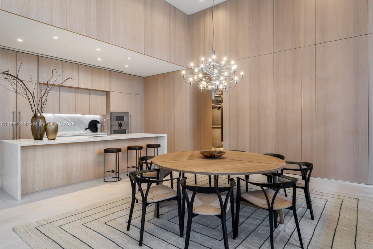 Dining room, Interior, Kitchen, Pendant Lights, Recessed Lighting