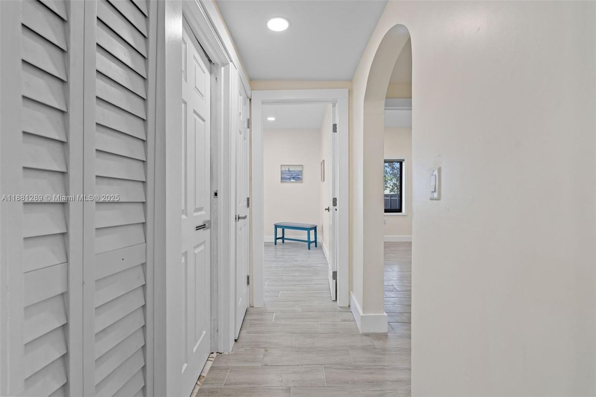 Interior, Recessed Lighting