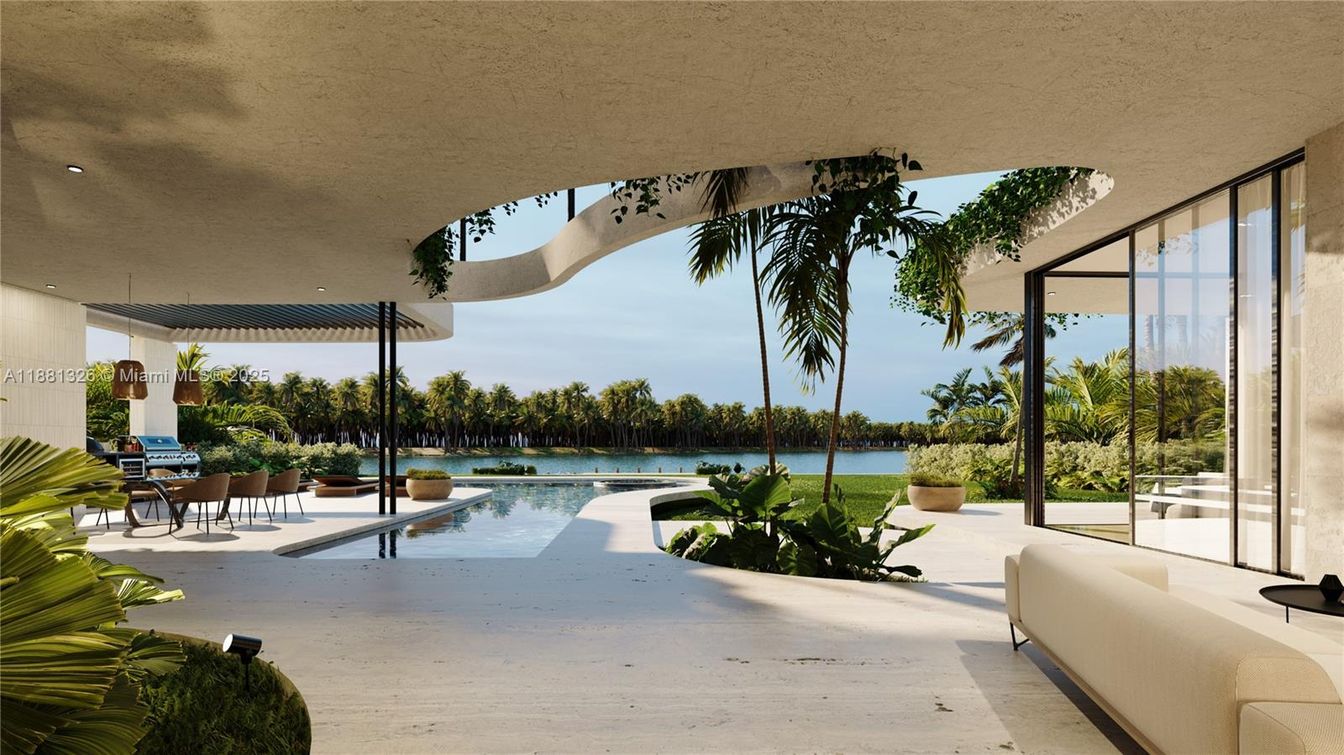 Exterior, Pool, Water