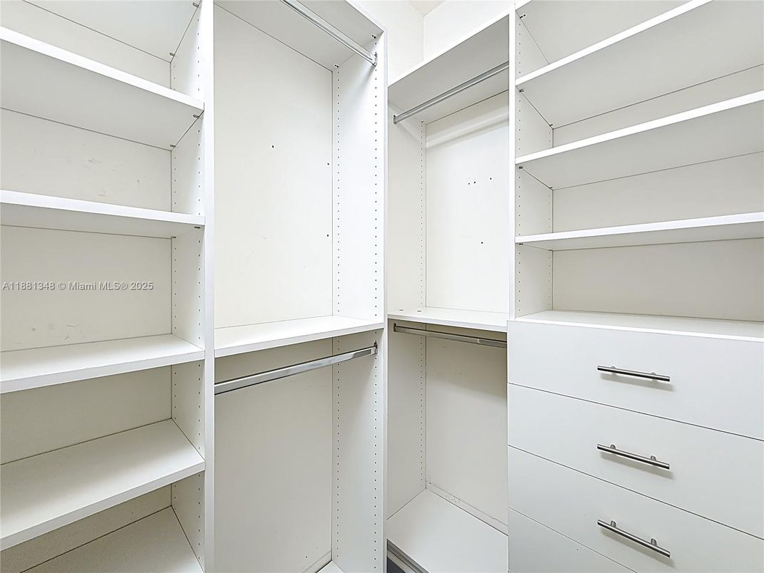 Interior, Walk-in Closets