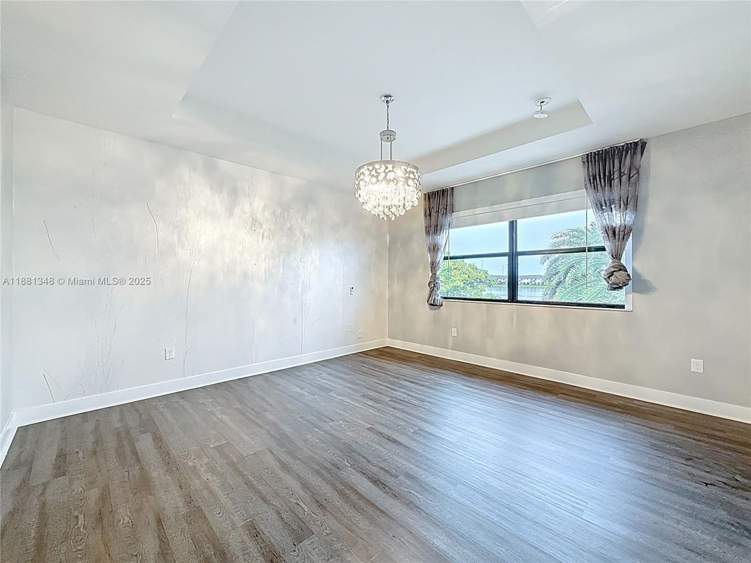 Chandelier, Empty room, Interior, Wood Texture Flooring