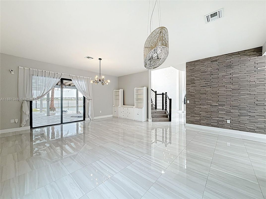 Chandelier, Empty room, Interior, Pendant Lights