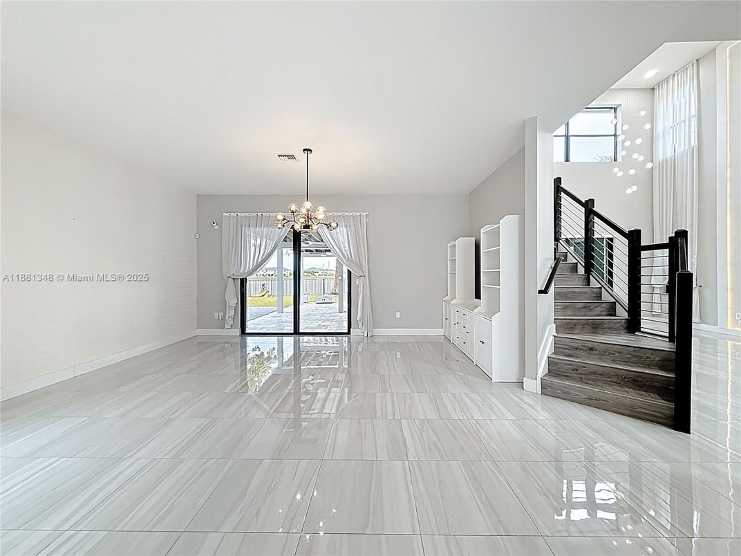 Chandelier, Empty room, Interior, Marble