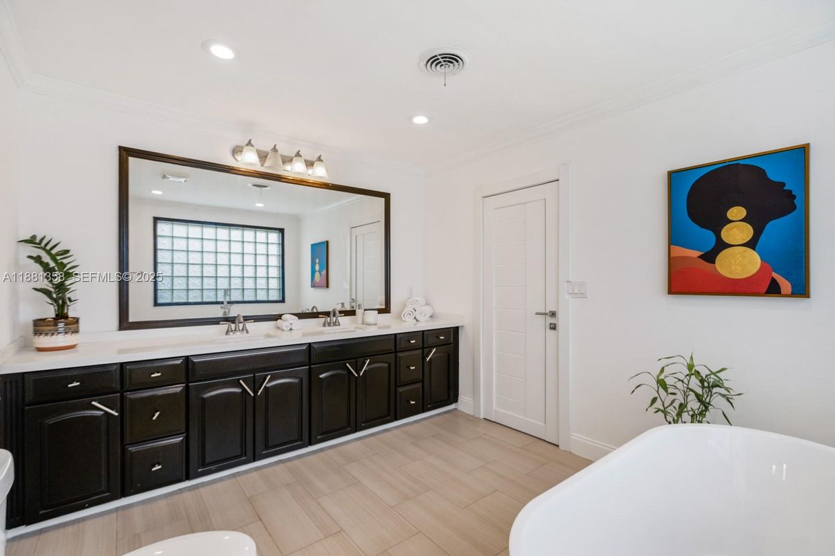 Bathroom, Dual Sink Vanities, Free Standing Baths, Interior, Recessed Lighting, Wood Texture Flooring