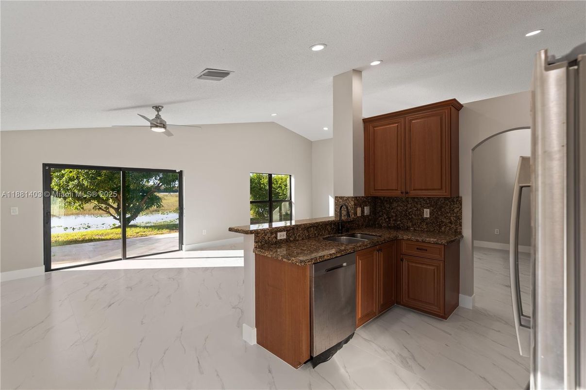 Interior, Kitchen, Marble, Recessed Lighting