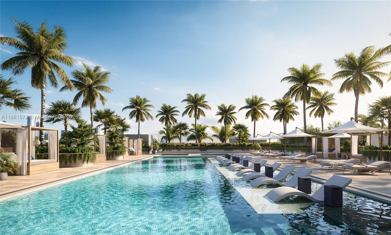 Exterior, Pool