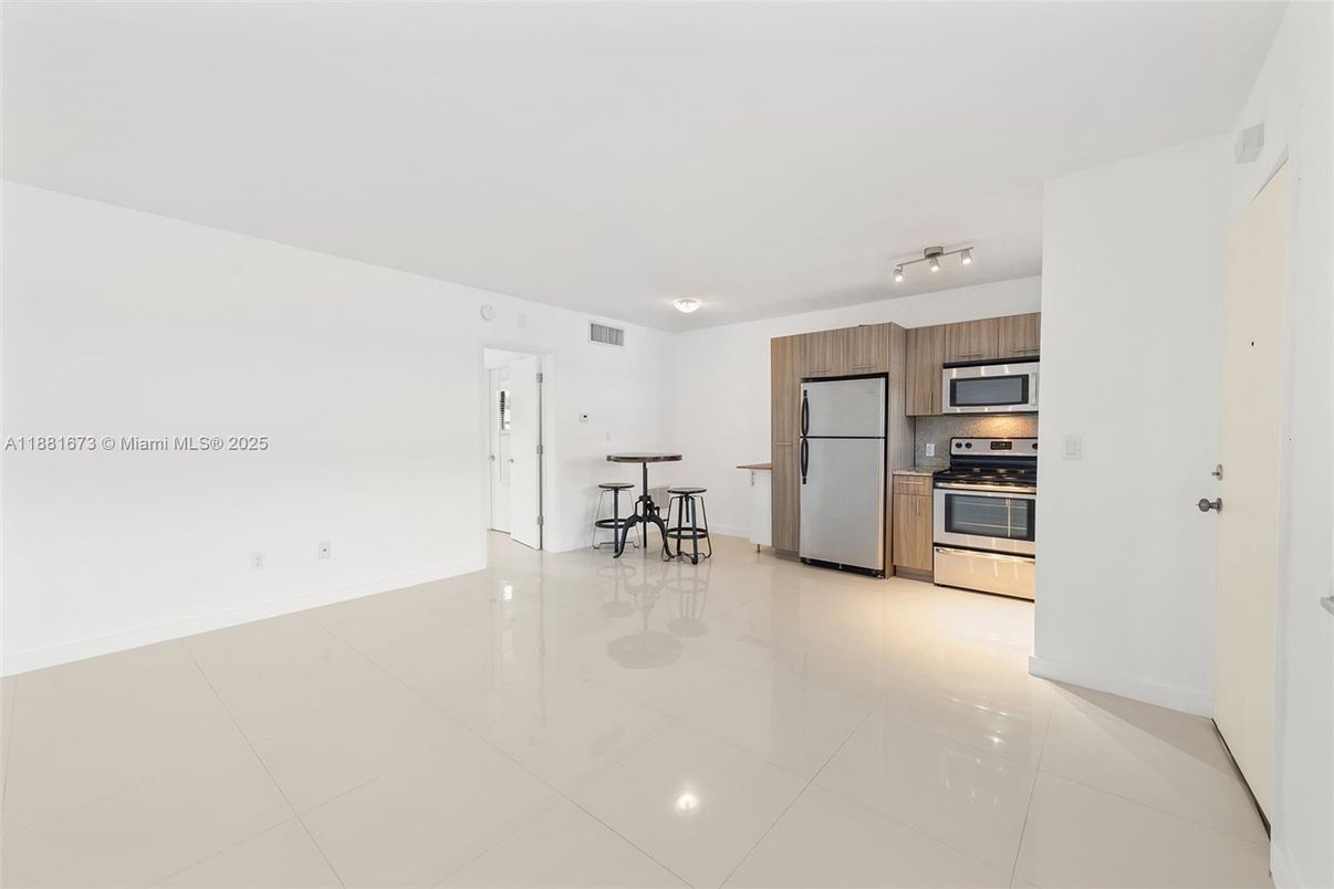 Interior, Kitchen, Stainless Steel Appliances
