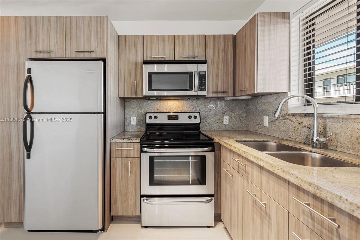 Interior, Kitchen, Stainless Steel Appliances