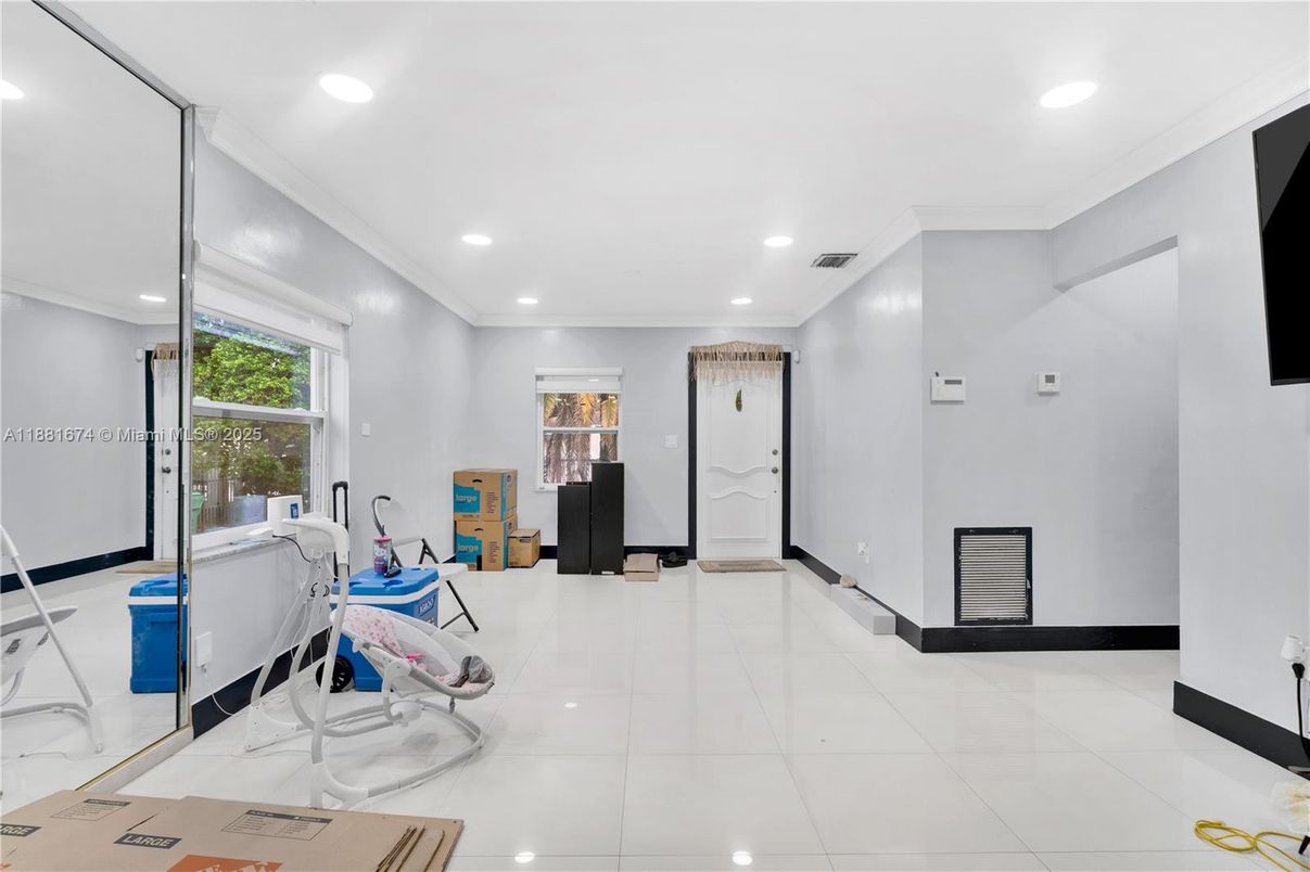 Interior, Recessed Lighting
