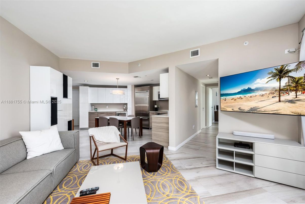 Dining room, Interior, Kitchen, Living room, Pendant Lights, Recessed Lighting, Stainless Steel Appliances, Wood Texture Flooring