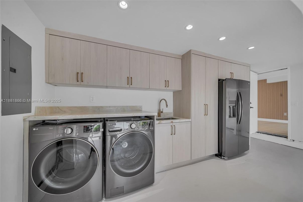 Interior, Recessed Lighting, Washer