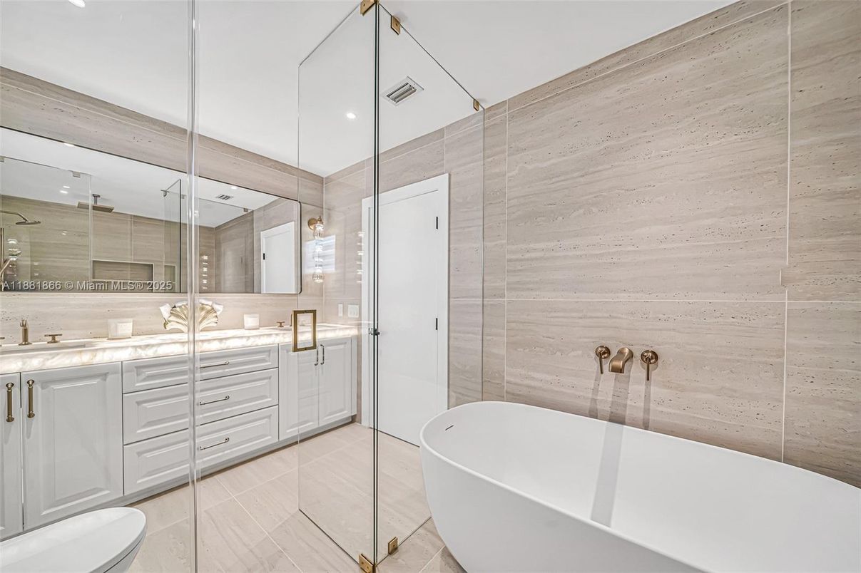 Bathroom, Dual Sink Vanities, Free Standing Baths, Glass Shower, Interior, Recessed Lighting