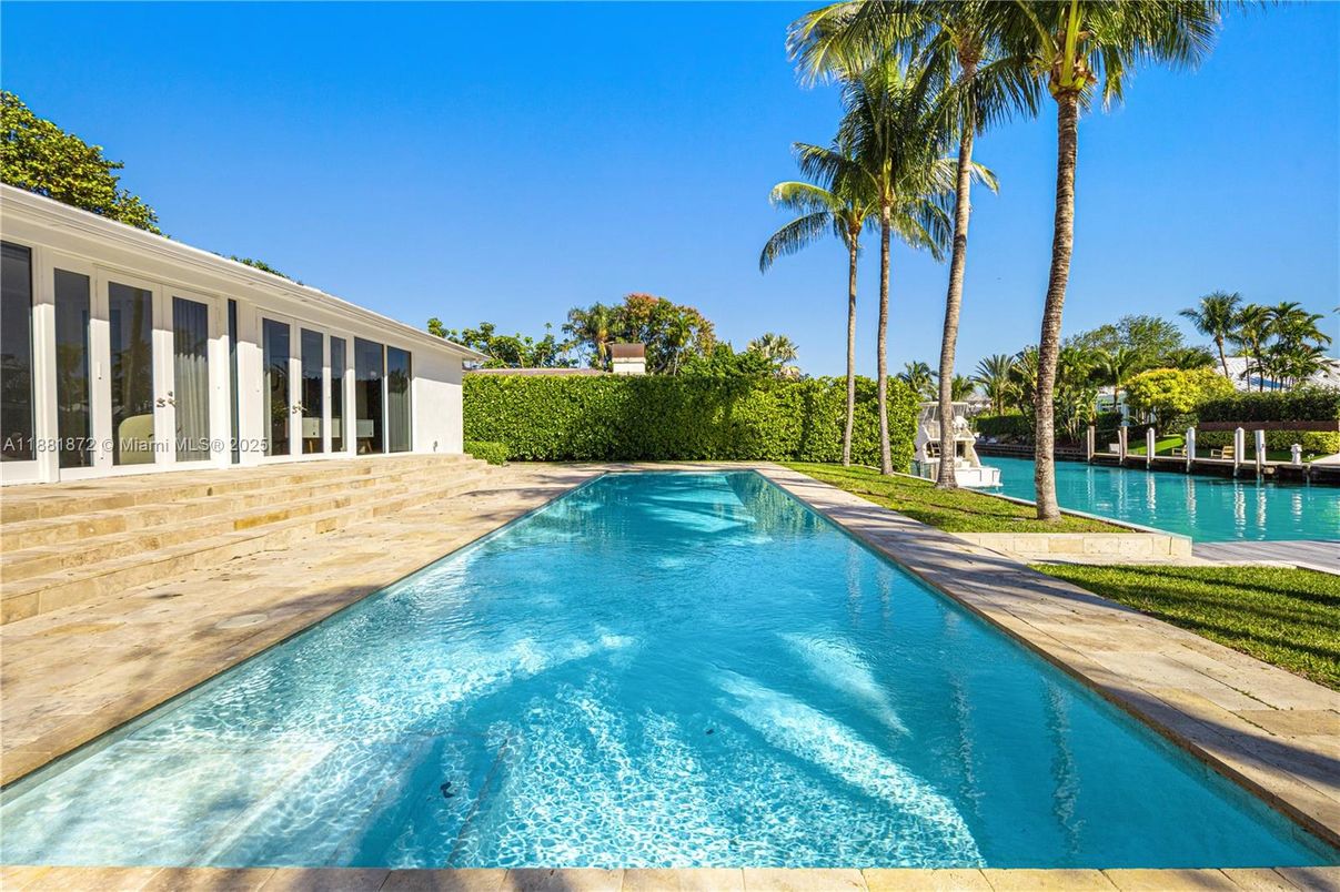 Exterior, Pool, Water