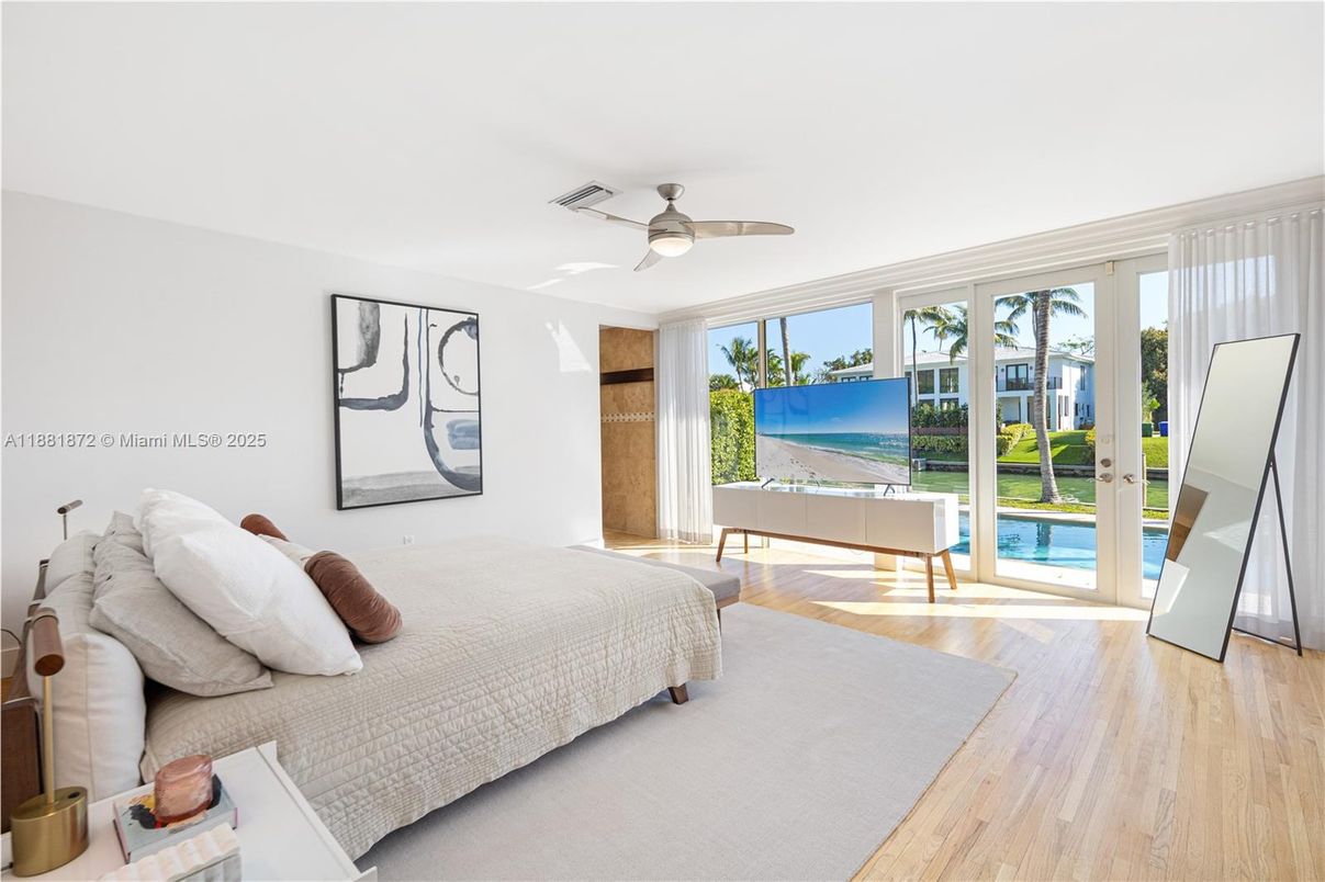 Bedroom, Interior, Water, Wood Texture Flooring