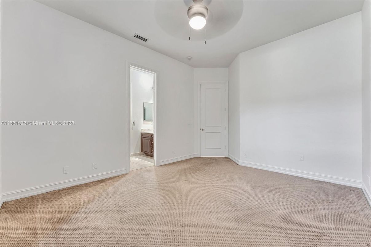 Bathroom, Empty room, Interior