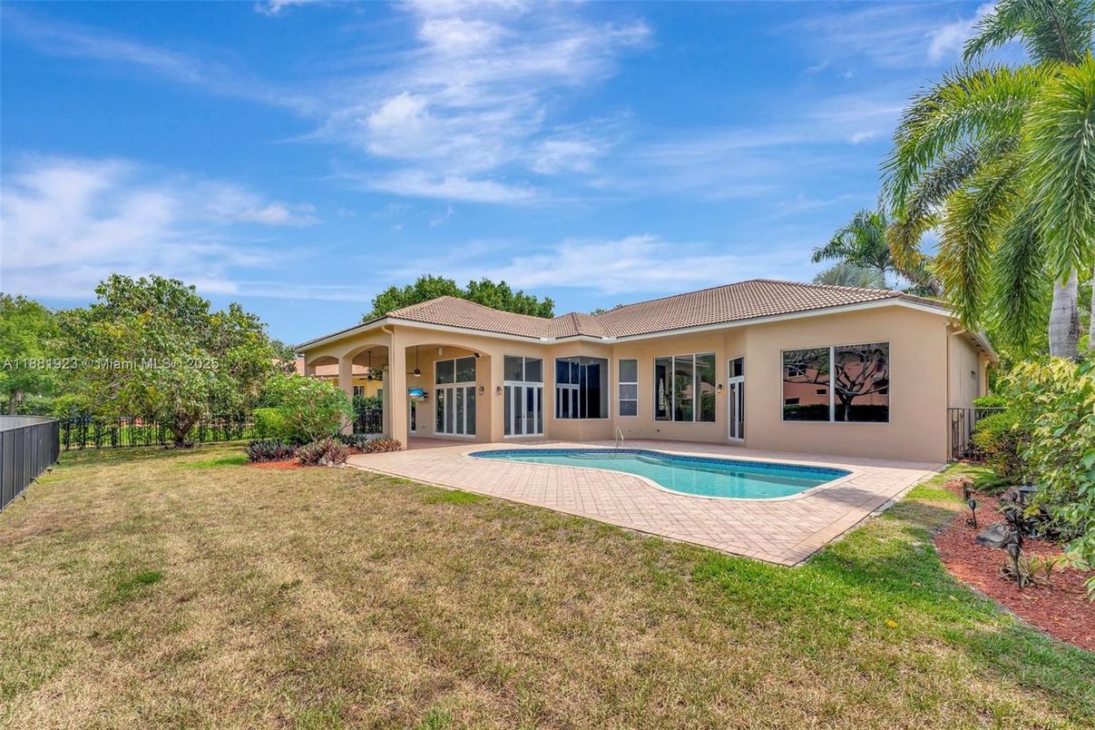 Backyard, Exterior, Pool