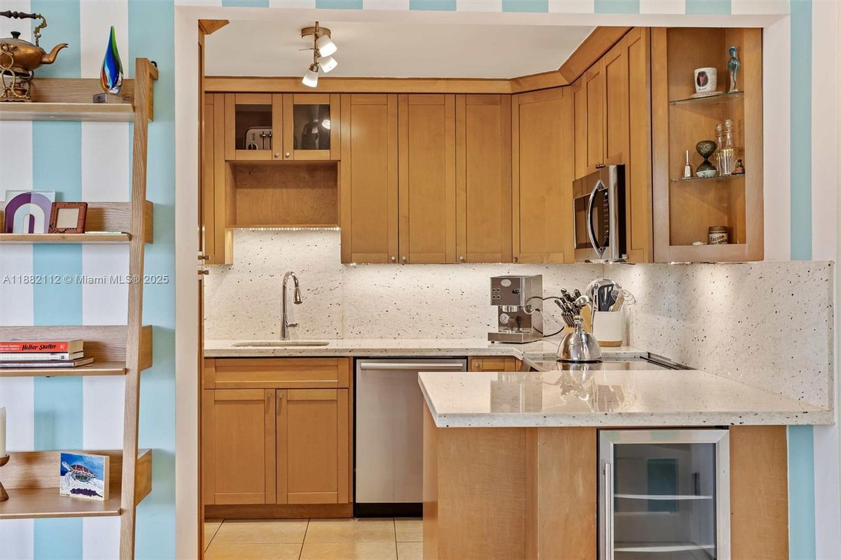 Interior, Kitchen, Stainless Steel Appliances