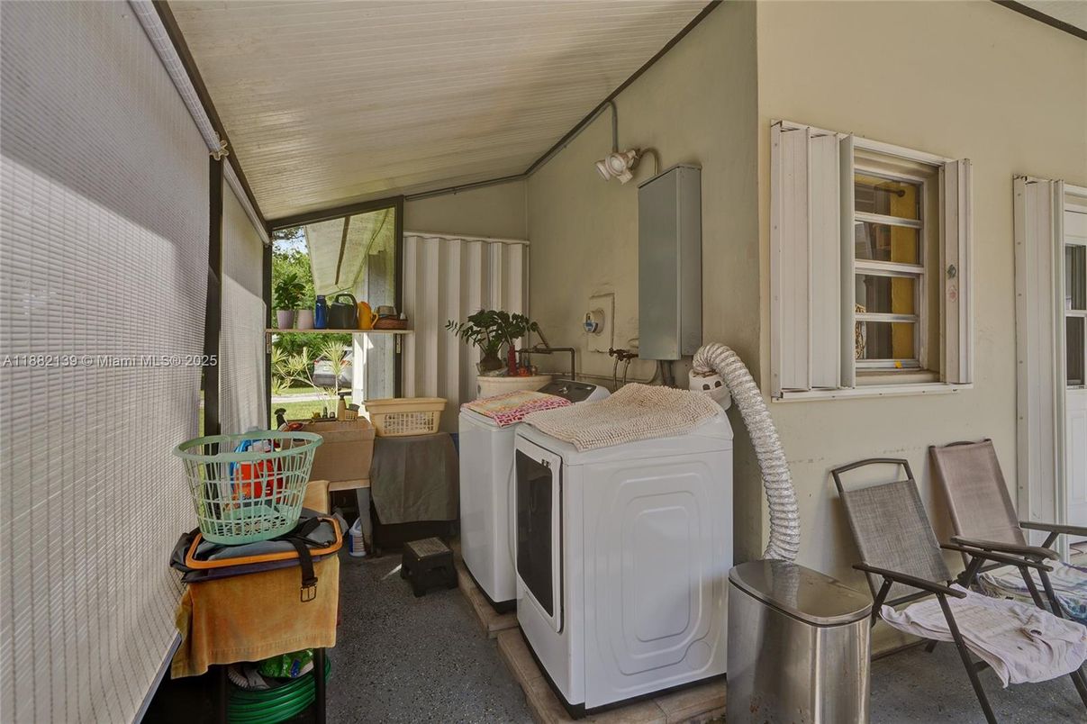 Interior, Washer