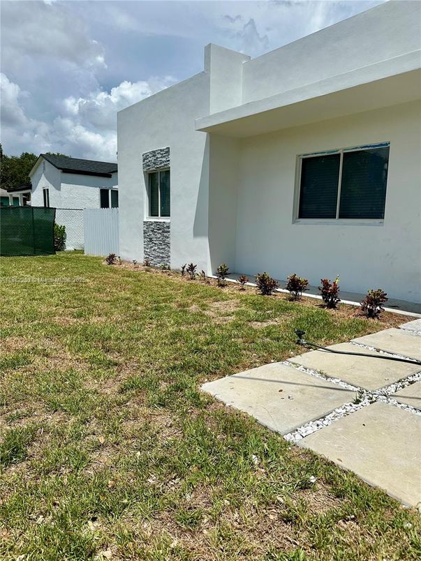 Backyard, Exterior