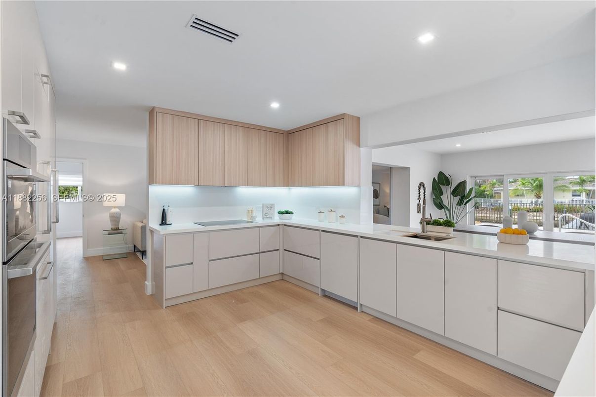 Interior, Kitchen, Recessed Lighting, Wood Texture Flooring