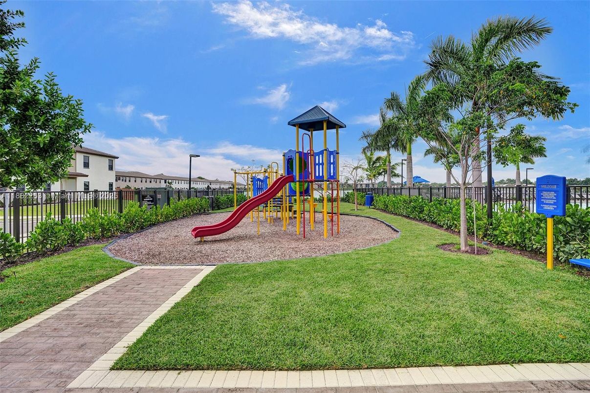 Backyard, Exterior, Playground