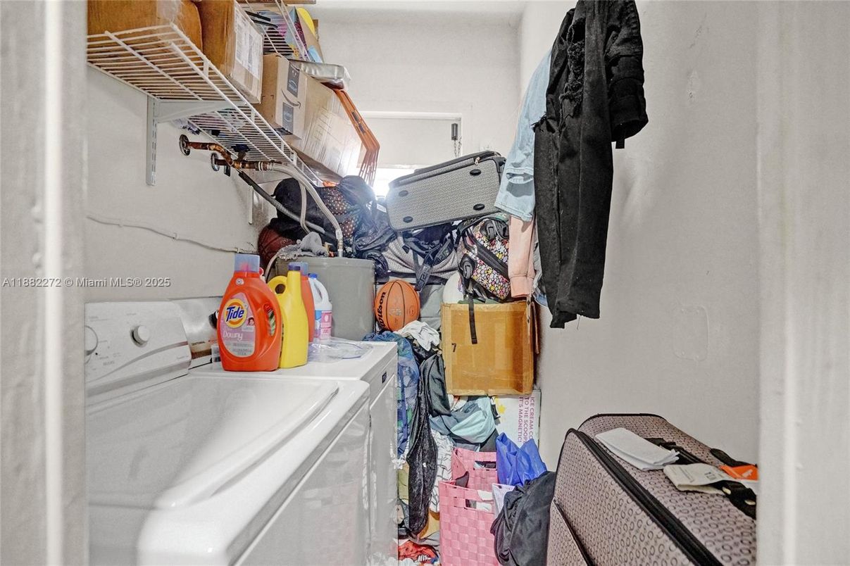 Interior, Washer