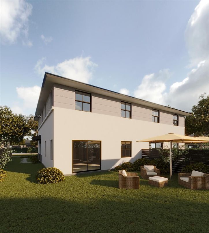 Backyard, Exterior, Facade, Modern