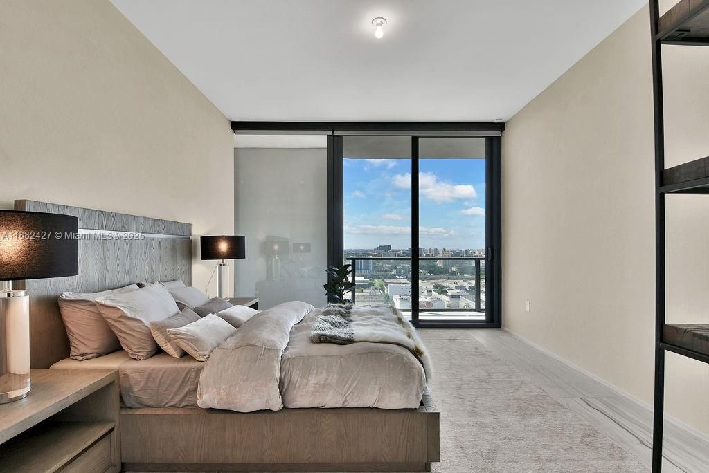 Bedroom, Interior, Water