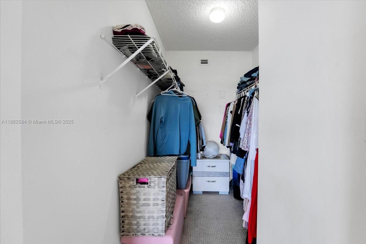 Interior, Walk-in Closets