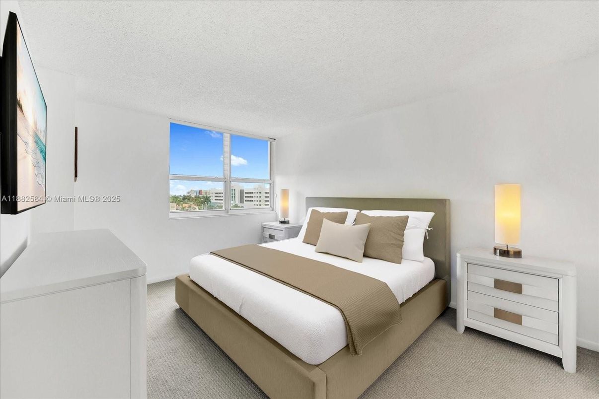 Bedroom, Interior, Water