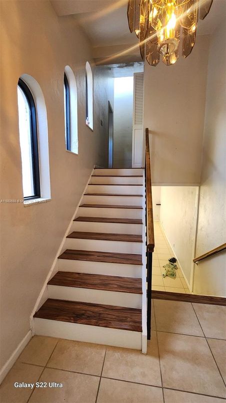 Chandelier, Interior