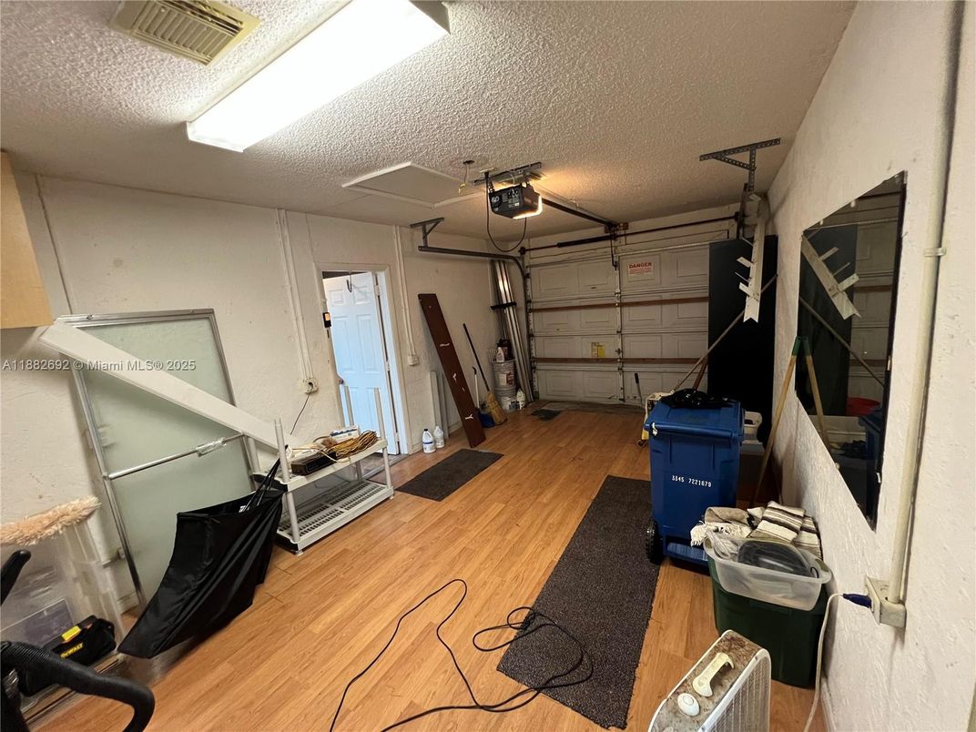 Garage, Interior, Wood Texture Flooring